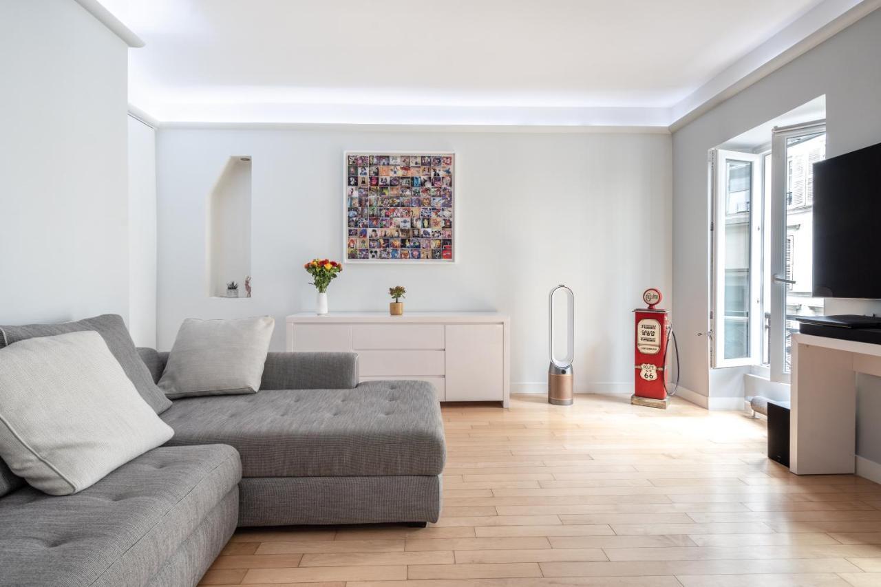 Room In Apartment - Cosy Place In The Hear Of باريس المظهر الخارجي الصورة